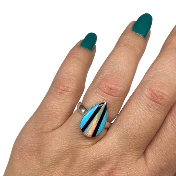 Aurora Aura Fire Opal Black Onyx
Striped Ring Size 6 Solid 925 Sterling Silver - Picture 2 of 3